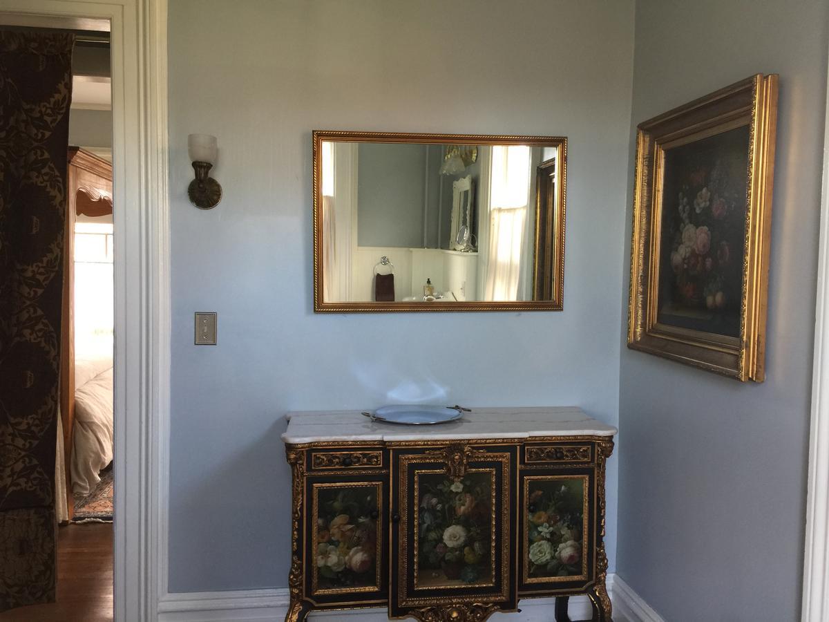 Hudson City Bed And Breakfast ภายนอก รูปภาพ