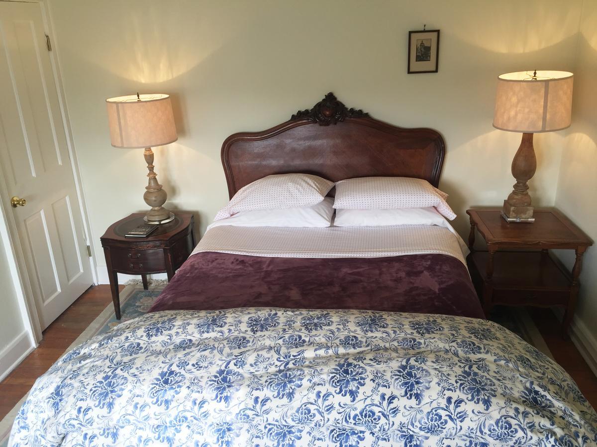 Hudson City Bed And Breakfast ภายนอก รูปภาพ